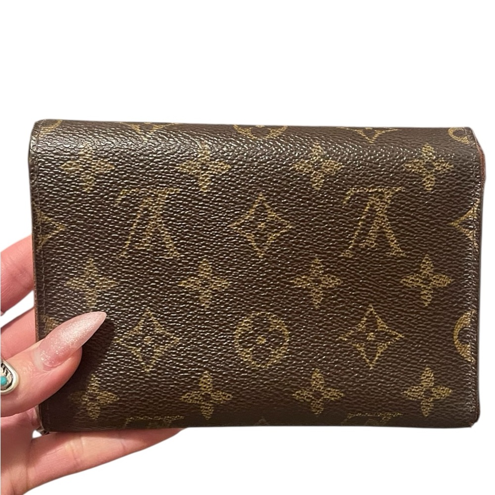 Louis Vuitton Monogram Wallet in Brown and Gold - Picture 2 of 8